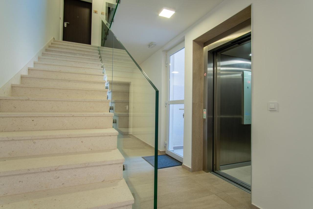 Apartments Mandre II Exterior photo